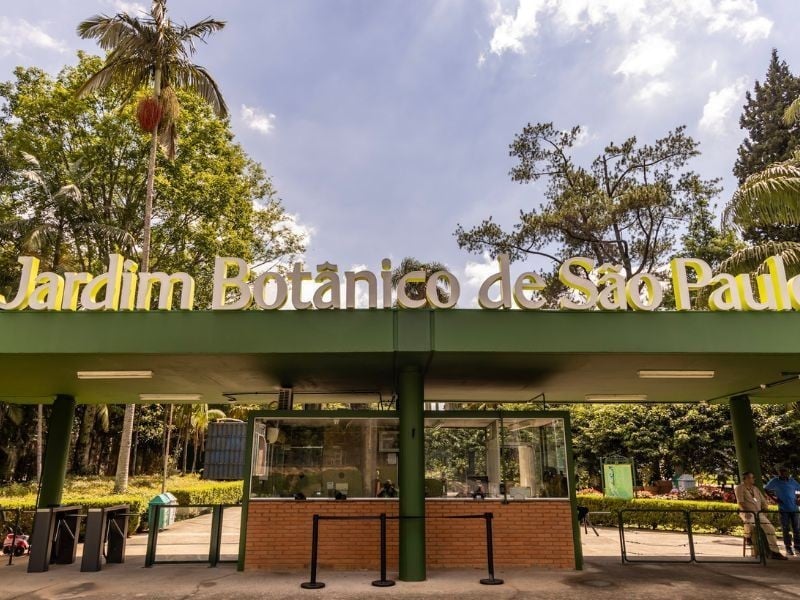 Fachada de entrada do Jardim Botânico de São Paulo