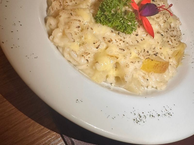Risoto cremoso com queijo do Otto Bistrot em Canela
