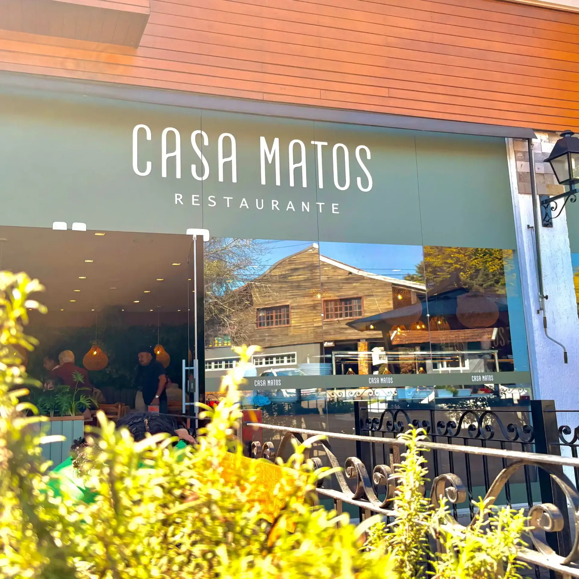 Fachada do Casa Matos Restaurante, buffet livre no centro de Canela